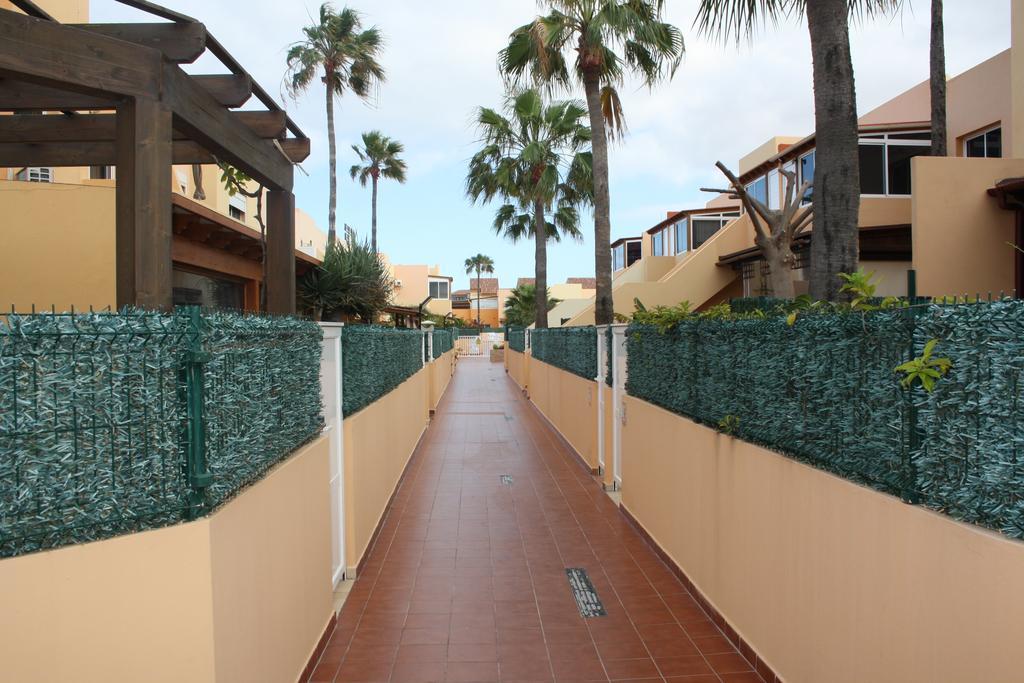 Anju Villas Los Delfines Bravo'S Apartments Corralejo Bagian luar foto