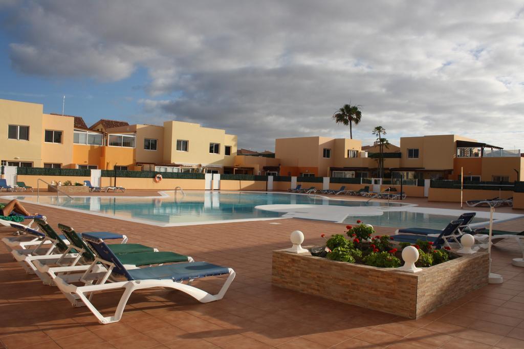 Anju Villas Los Delfines Bravo'S Apartments Corralejo Bagian luar foto