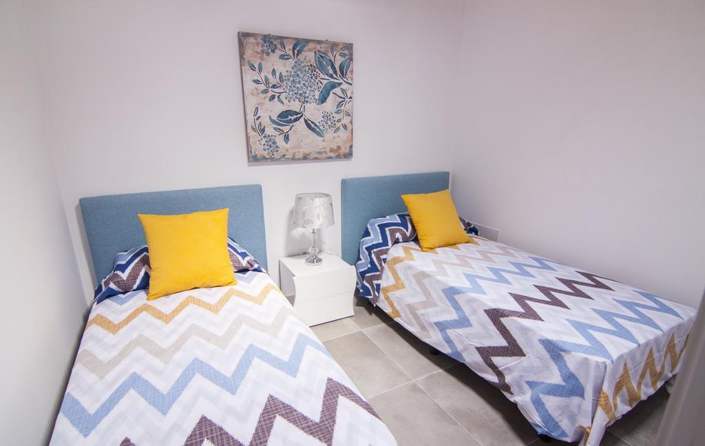 Anju Villas Los Delfines Bravo'S Apartments Corralejo Bagian luar foto