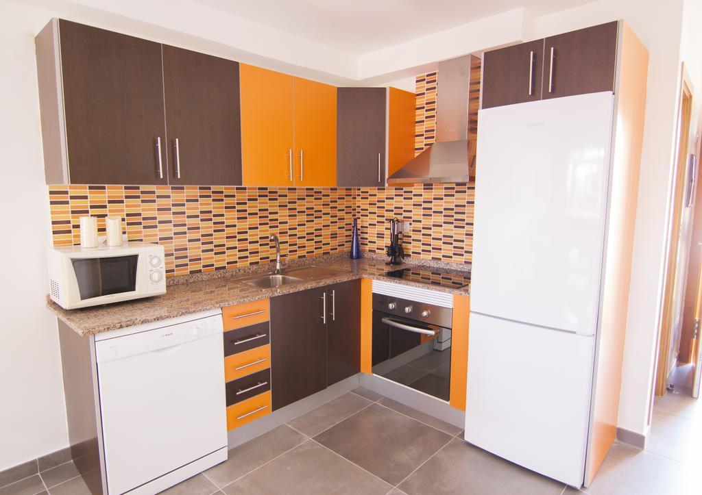 Anju Villas Los Delfines Bravo'S Apartments Corralejo Bagian luar foto